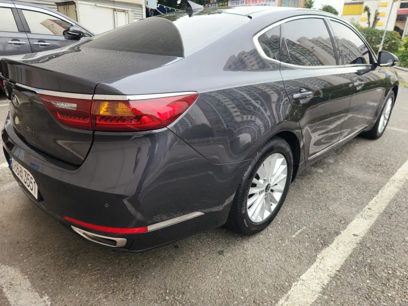 Kia K7