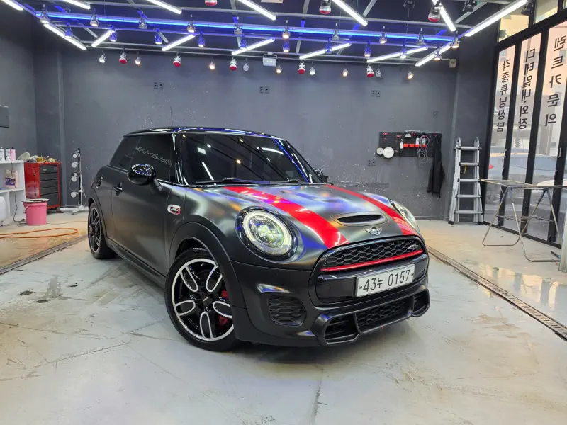 Mini Hatch