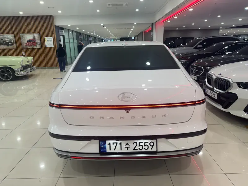 Hyundai Grandeur