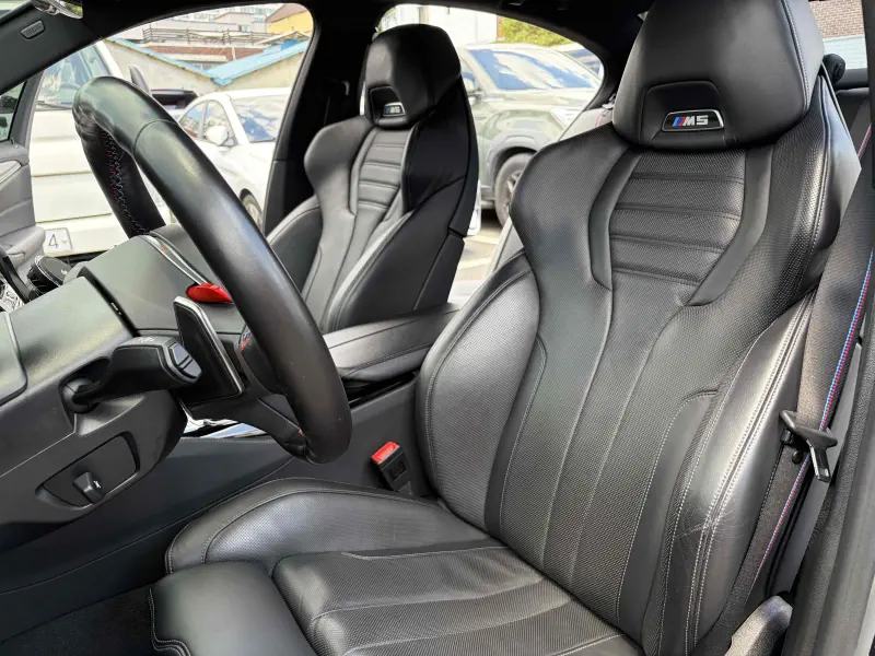 BMW M5