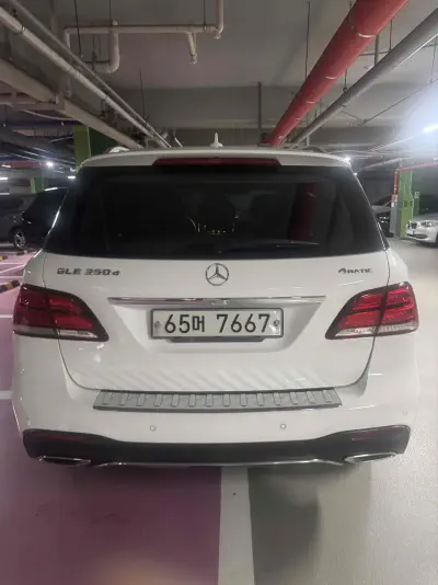 Mercedes-Benz GLE-Class