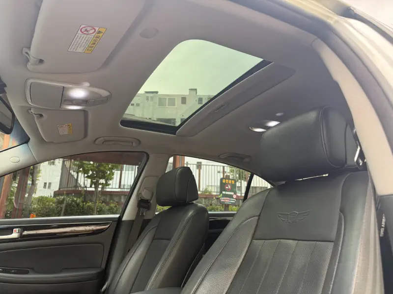 Hyundai Genesis