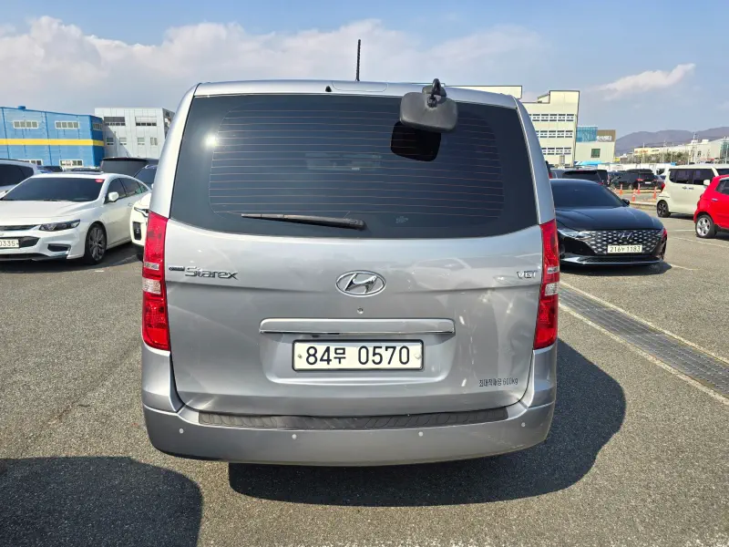 Hyundai Grand Starex