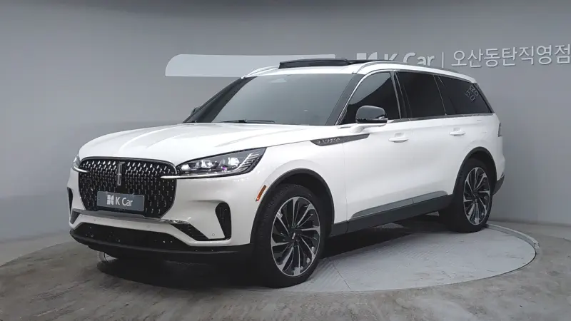 Lincoln Aviator