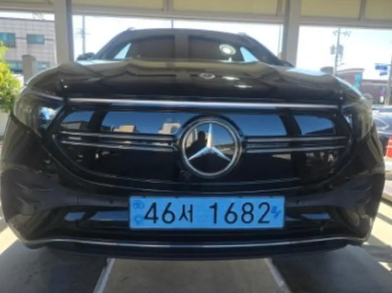 Mercedes-Benz EQA