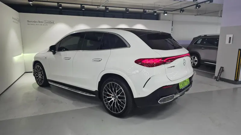Mercedes-Benz EQE