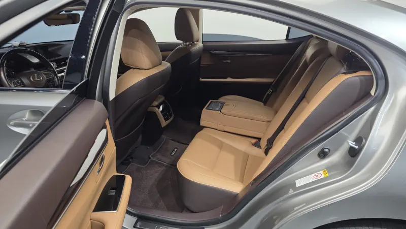 Lexus ES300h