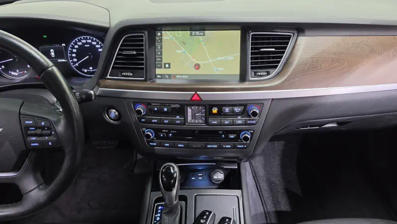 Hyundai Genesis