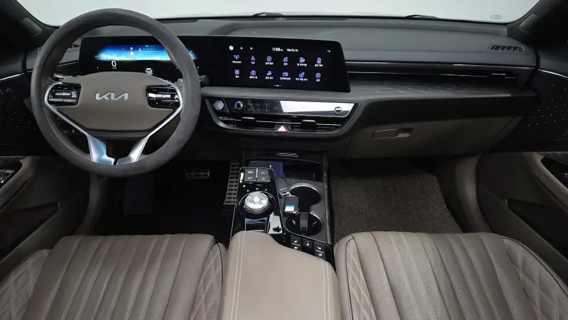 Kia K8