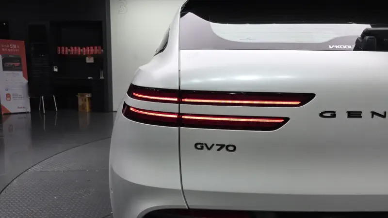 Genesis GV70