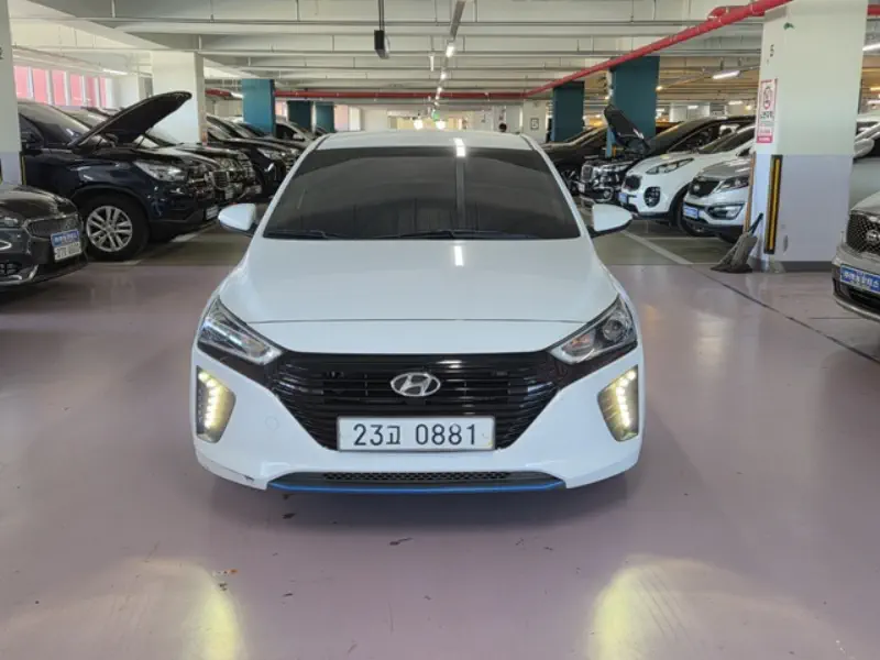 Hyundai Ioniq