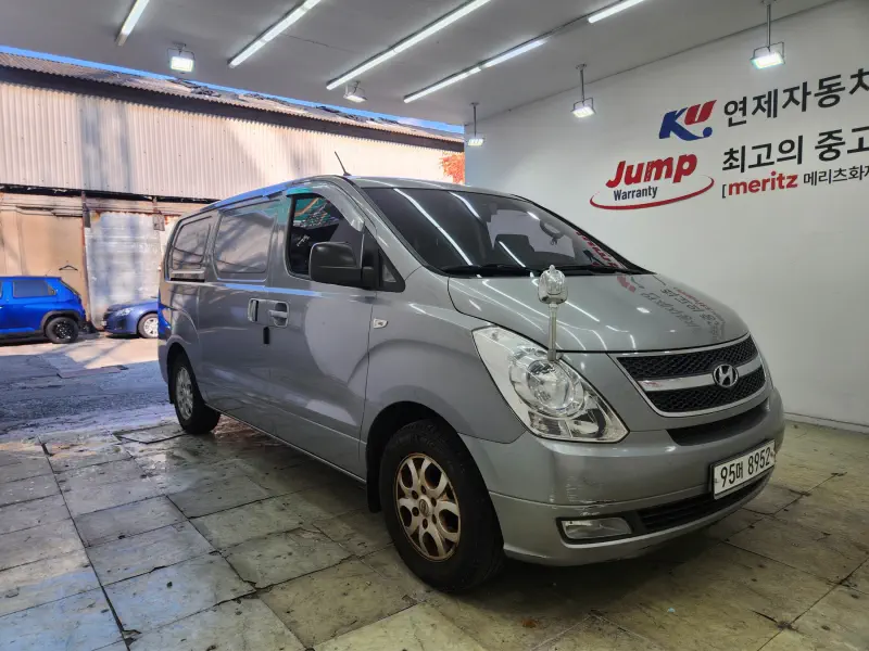 Hyundai Grand Starex