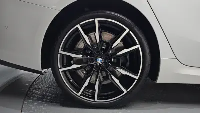 BMW 8-Series