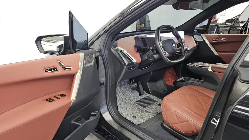 BMW iX