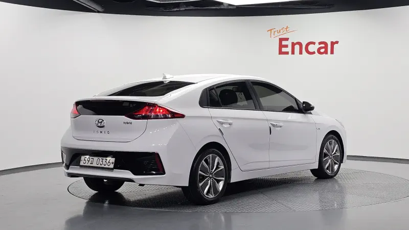 Hyundai Ioniq