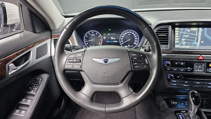 Hyundai Genesis
