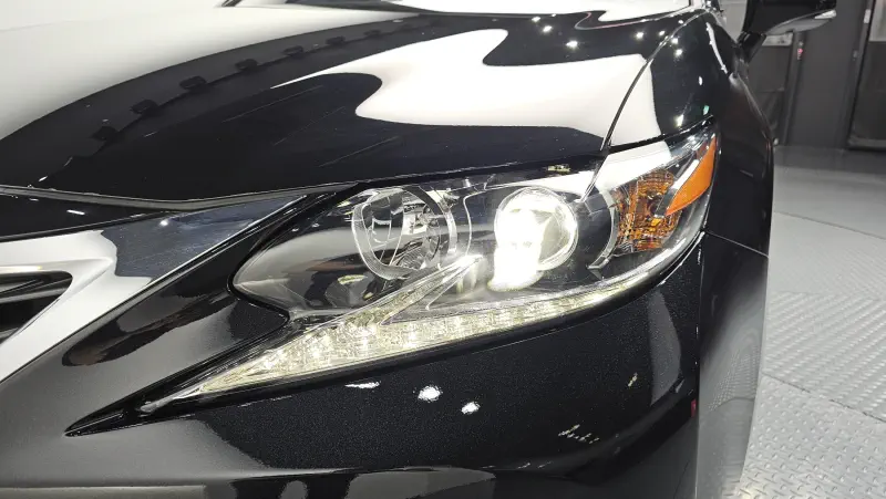 Lexus ES300h
