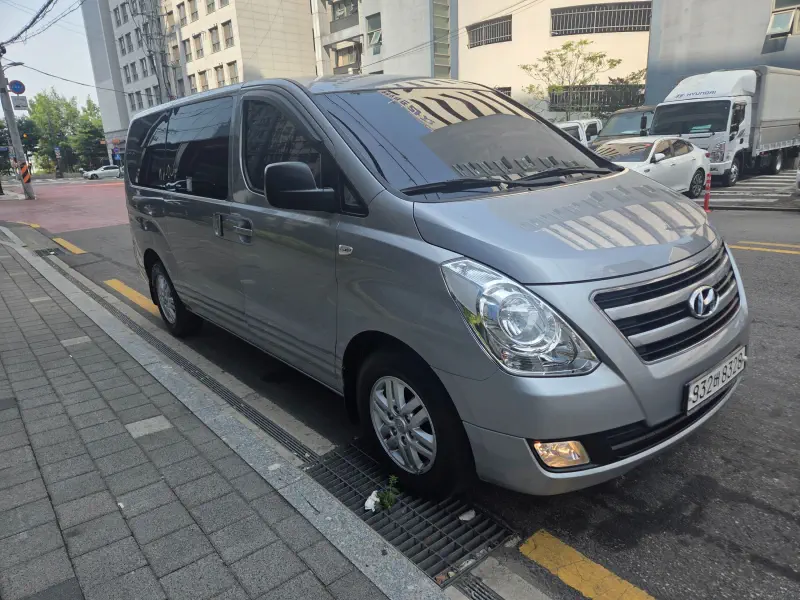 Hyundai Grand Starex