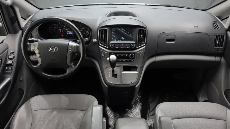 Hyundai Grand Starex