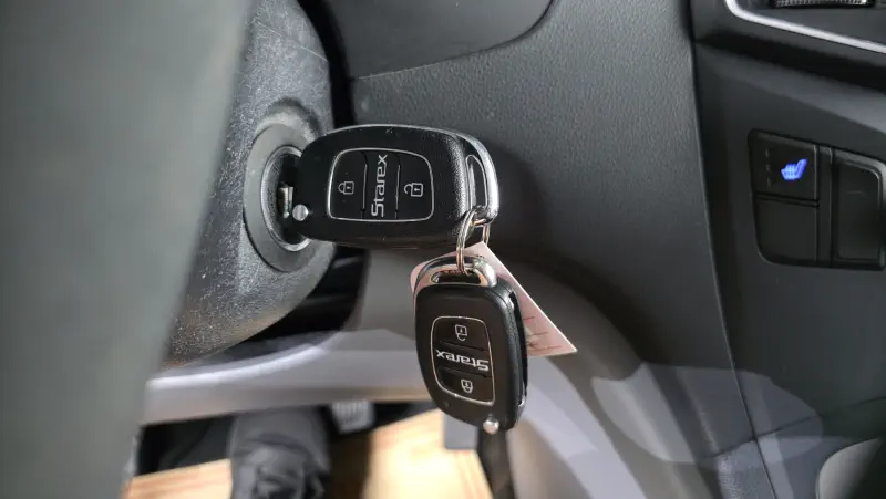 Hyundai Grand Starex