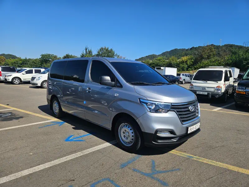 Hyundai Grand Starex