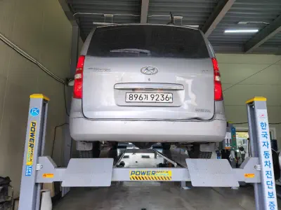 Hyundai Grand Starex