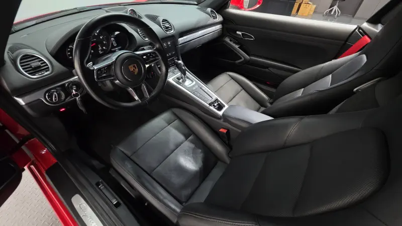 Porsche Cayman
