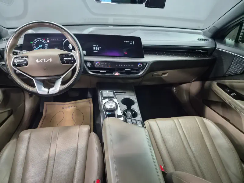 Kia K8
