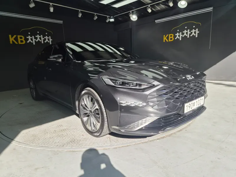 Kia K8