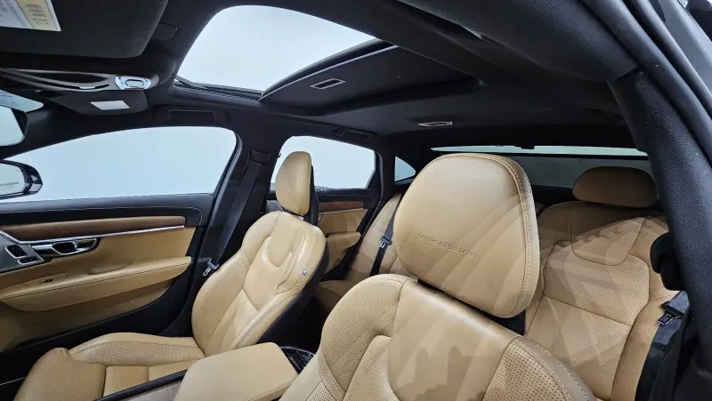 Volvo S90