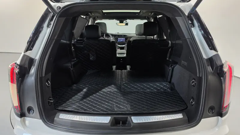 Cadillac XT6
