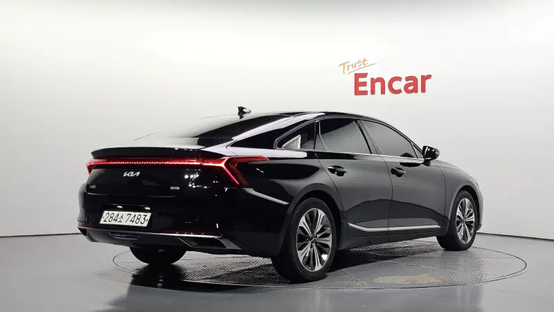Kia K8