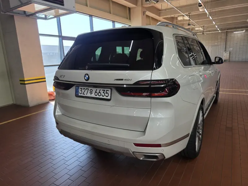 BMW X7