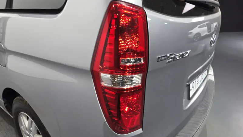 Hyundai Grand Starex