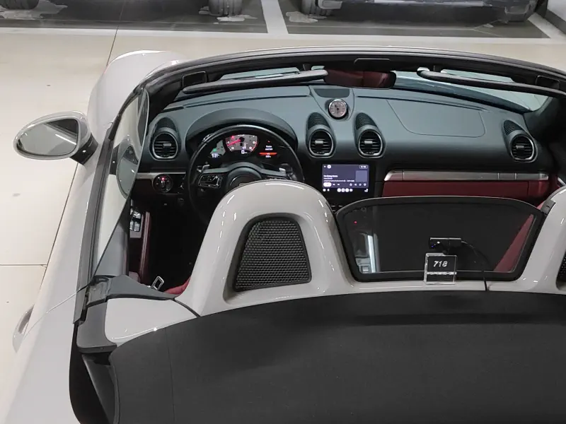 Porsche Cayman