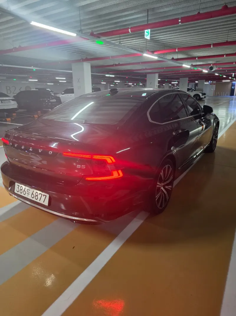 Volvo S90