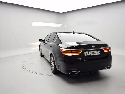 Kia K9