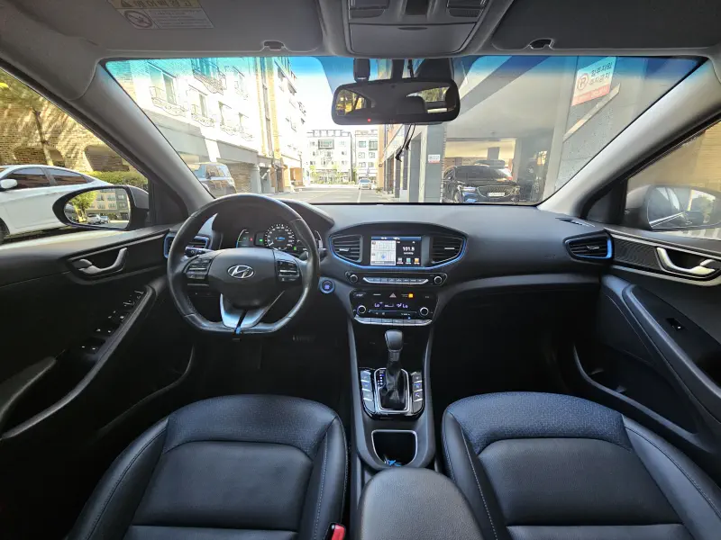 Hyundai Ioniq