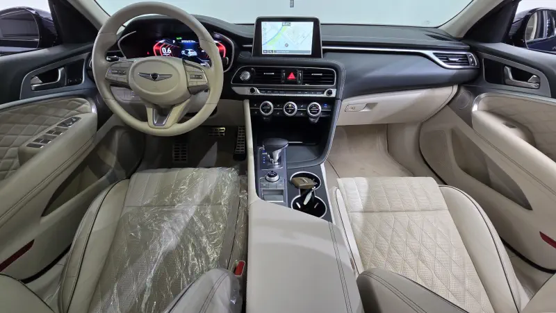 Genesis G70
