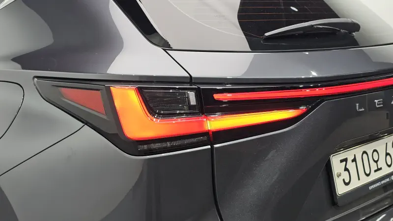 Lexus NX450h+