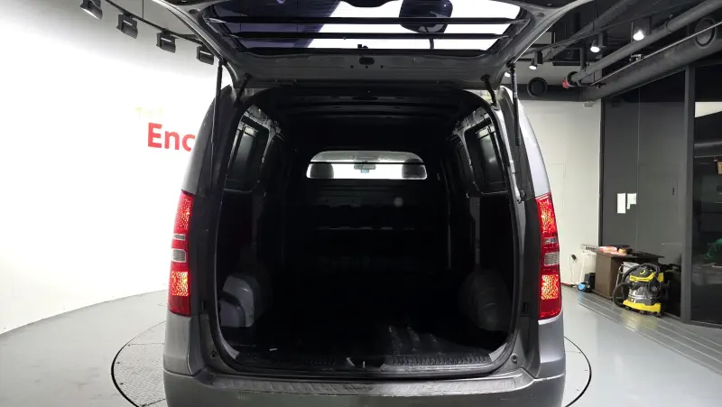 Hyundai Grand Starex