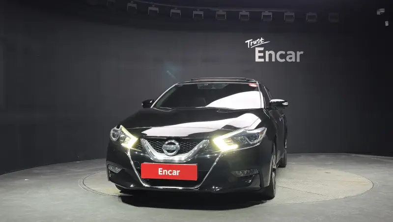 Nissan MAXIMA