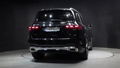 Mercedes-Benz GLS-Class 4