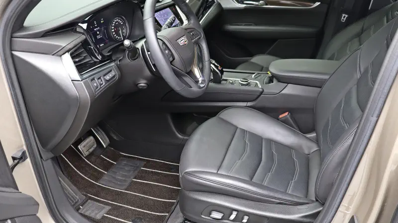 Cadillac XT6