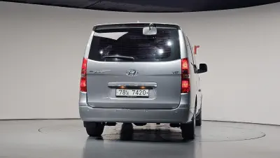 Hyundai Grand Starex