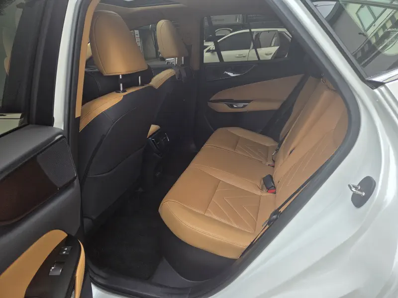 Lexus NX450h+