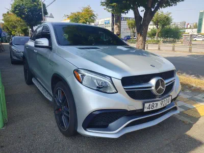 Mercedes-Benz GLE-Class 1
