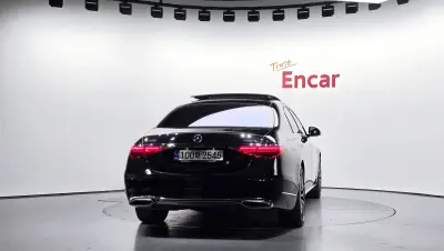 Mercedes-Benz S-Class 3