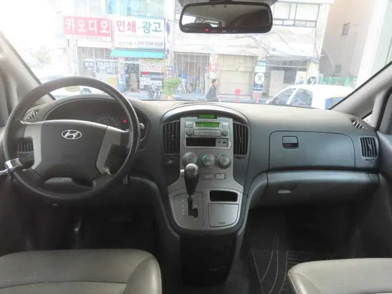 Hyundai Grand Starex