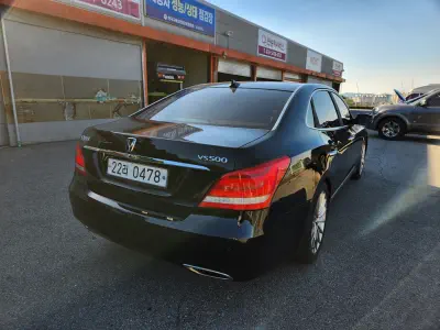 Hyundai Equus